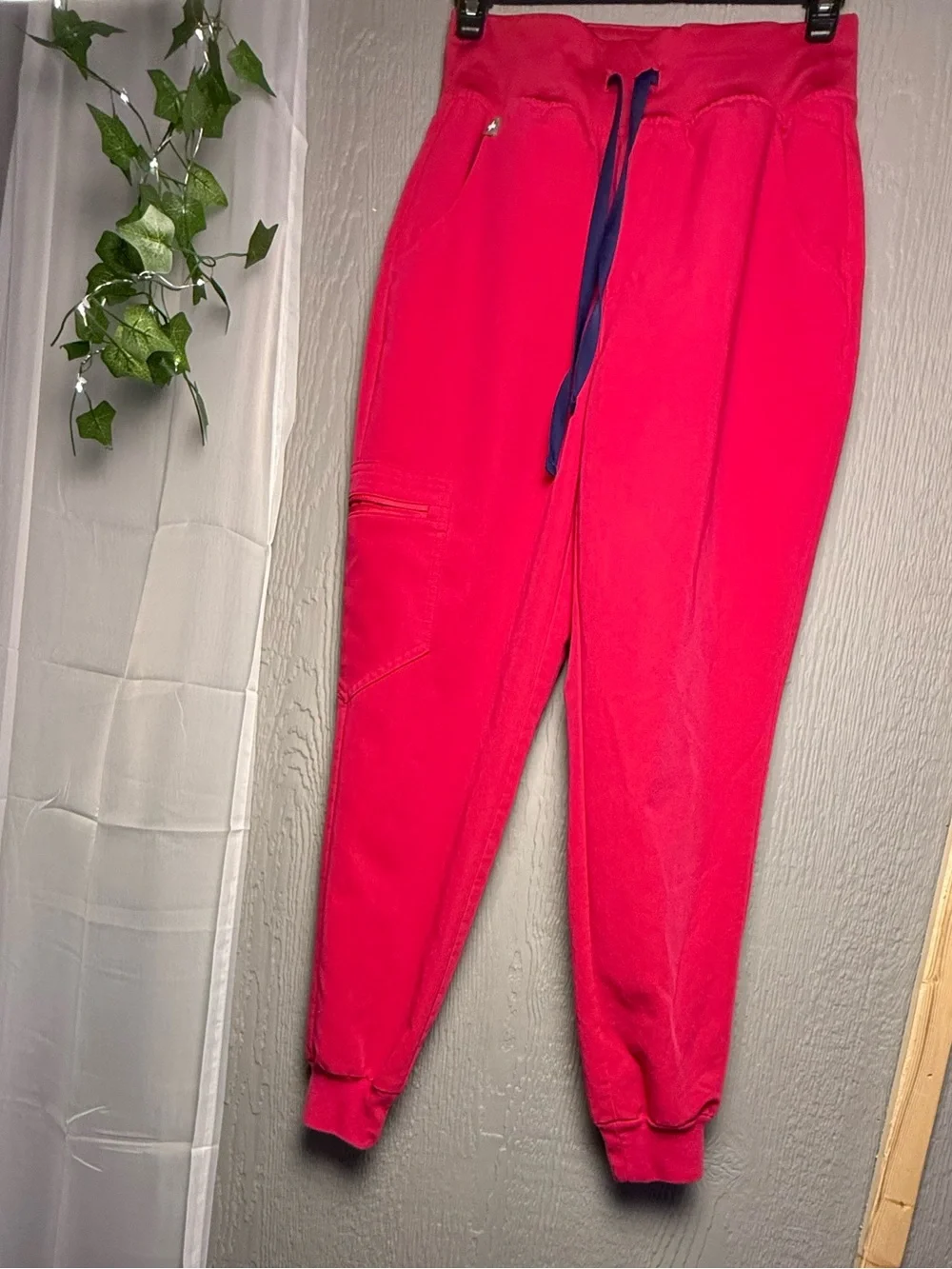 FIGS High Waisted Zamora Jogger Scrub Pants Hot Pink XS